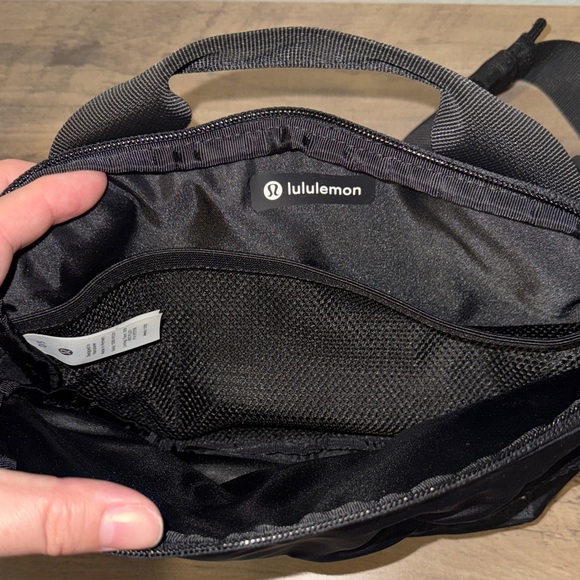 Lululemon Athletica Black Travel Belt Bag - Picture 8 of 12